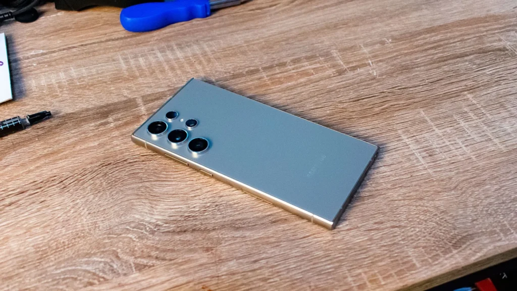 samsung-galaxy-s24-ultra-review_2fpx.1920-1024x576 Dispositivos com Snapdragon em breve poderão enviar arquivos para iPhones usando o Quick Share